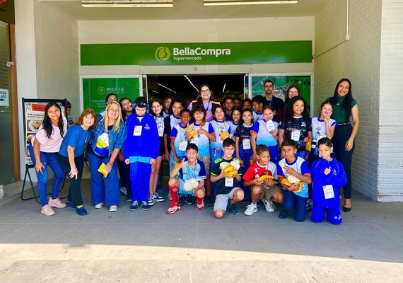 Procon Maceió promove ação com alunos de escola municipal