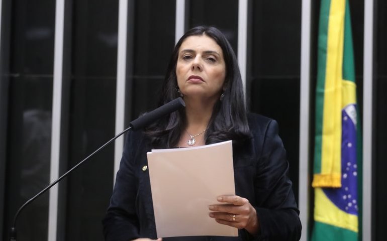 Comissão aprova projeto que obriga organizador de eventos a informar à polícia dados de compradores de ingressos