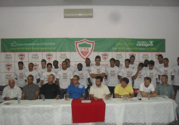 CSE apresenta novo elenco para a disputa do Campeonato 2014