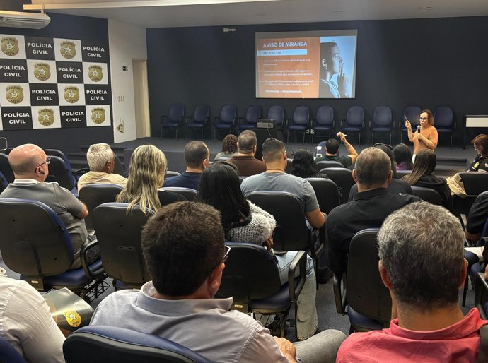 PCAL realiza nova edição do Curso de Aperfeiçoamento em Atendimento e Procedimentos para a Central de Flagrantes