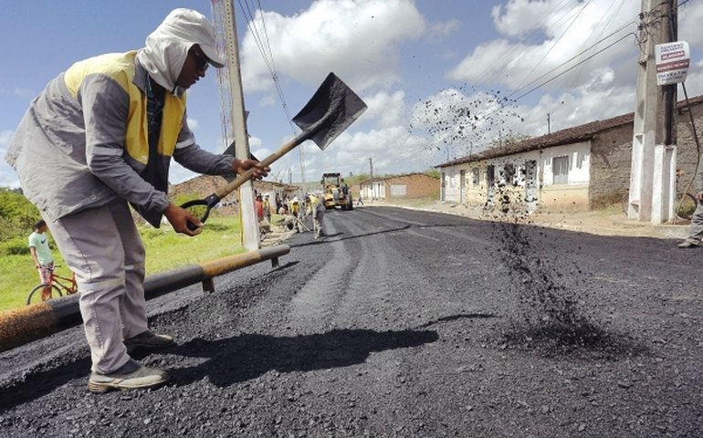 Pró-Estrada chega a mais três municípios nesta terça-feira (20)