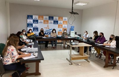 Reunião discute políticas públicas para gestantes, puérperas e lactantes