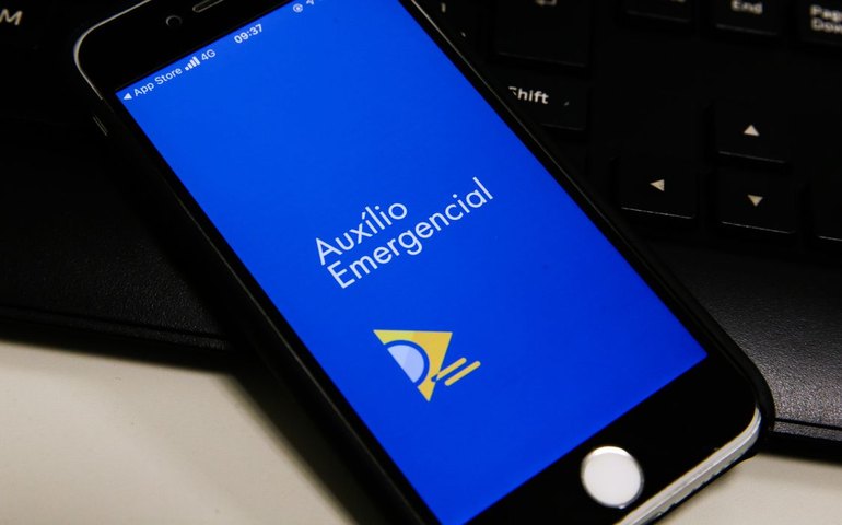 Auxílio emergencial: 177 mil famílias devem devolver valores indevidos