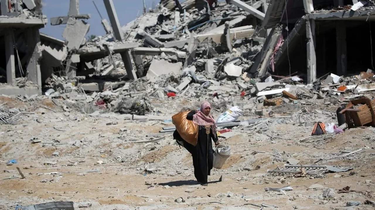 Bombardeio israelense em Gaza mata oito pessoas da mesma família e fere outras sete