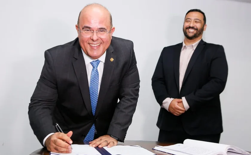 Fernando Tourinho assume governo de Alagoas por seis dias