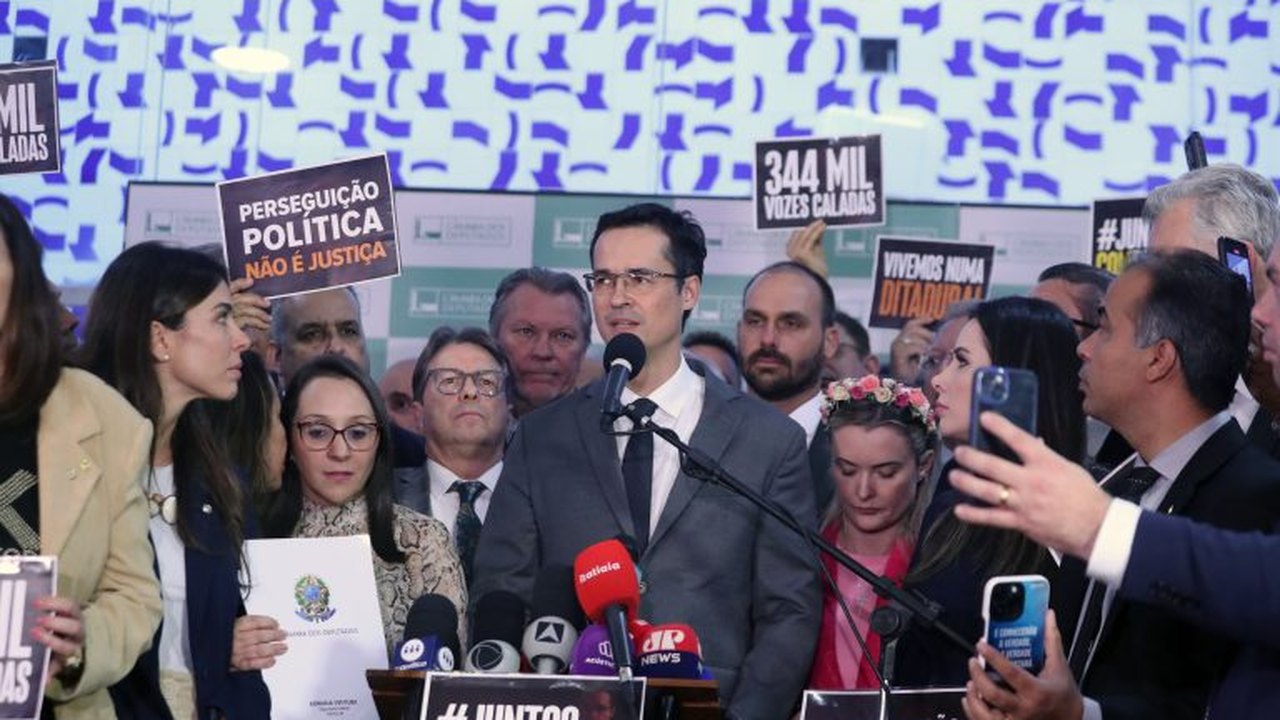Câmara notifica Dallagnol sobre cassação de seu mandato