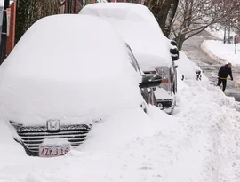 30 pessoas mortas pelos efeitos da tempestade de inverno enquanto mais frio congelante atinge os EUA