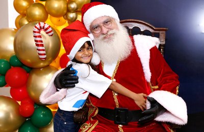 Crianças conhecem Papai Noel e se divertem no Natal Solidário do TJAL