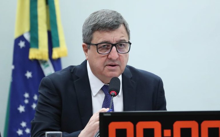 Declarações de Lula sobre meta fiscal causam constrangimento a Haddad, diz relator da LDO