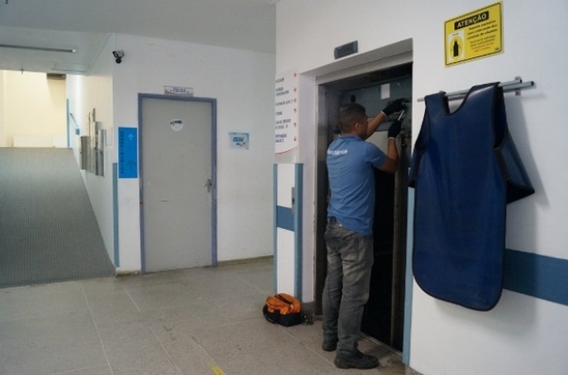 Sesau inicia manutenção de elevadores do HGE