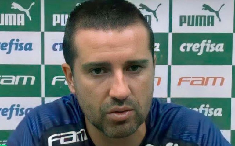 João Martins, auxiliar do Palmeiras, leva gancho de 3 jogos por insinuações e críticas à CBF