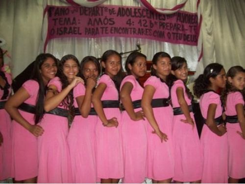 Festividade dos adolescentes no Osman Loureiro