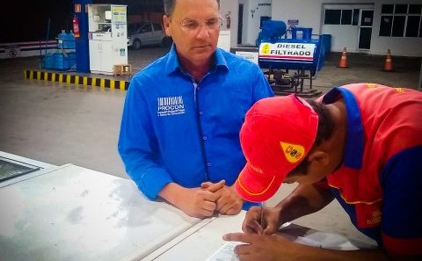 Procon fiscaliza preços de combustíveis após retorno de impostos federais