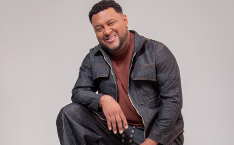 Marlinho relança “Cicatriz”, agora no projeto “Diz Que Vai Ficar”