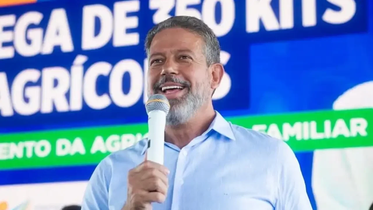 Lira vai na contramão do ‘acordão’ e pavimenta caminho rumo ao Senado Federal