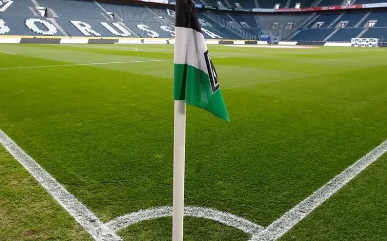 Pedrinho sente dores no púbis e desfalca o Santos para o confronto com o Avaí