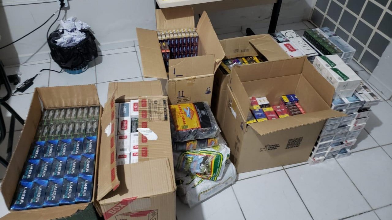 PM apreende armas de fogo e produtos sem notas fiscais no interior de Alagoas