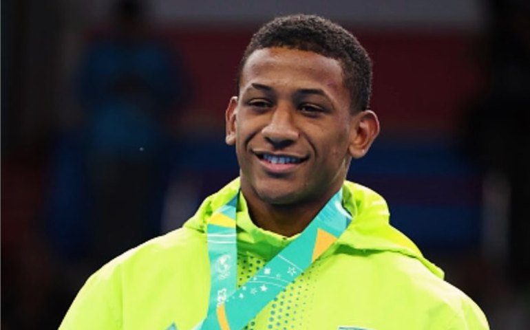 Yuri Falcão ganha duelo difícil, Wanderson arrasa e Brasil continua bem no Pré-Olímpico de boxe