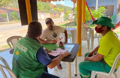 Coruripe e Ascamare iniciam cadastramento para coleta de óleo em estabelecimentos da praia