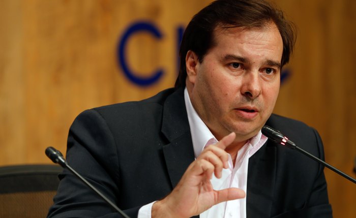 Maia afirma que MP da Vacina será o termo de responsabilidade