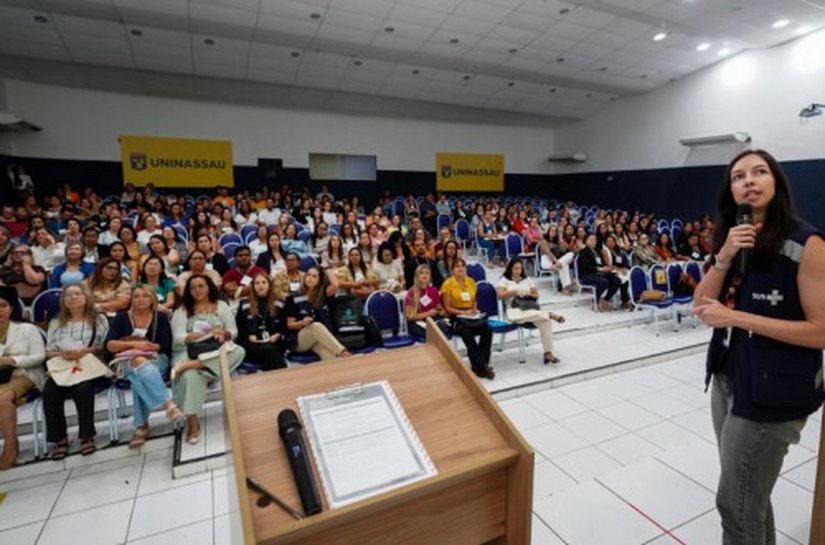 Profissionais de saúde dos 102 municípios alagoanos são capacitados sobre diretrizes de diagnóstico e monitoramento de ISTs