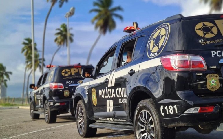 Polícia Civil prende motorista embriagado após colisão com três veículos em Maceió