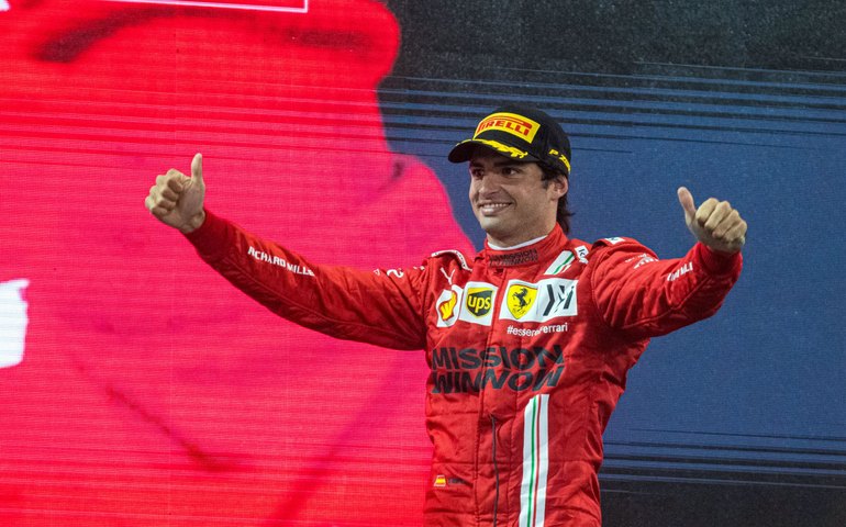 Em testes da F-1 com brasileiros na pista, Sainz é o mais rápido em Abu Dabi