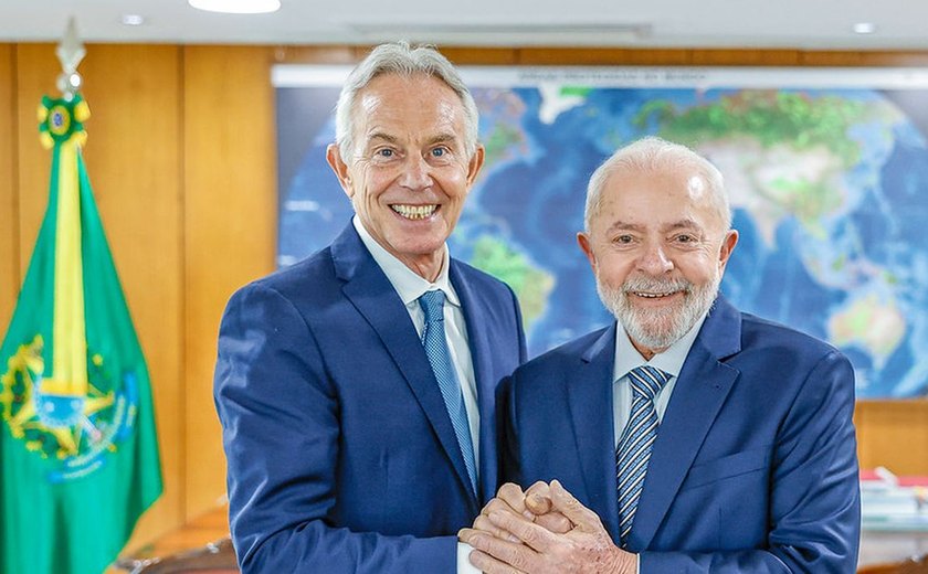 Lula e Tony Blair conversam sobre G20 e combate a extremismo