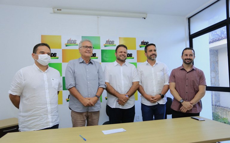 Léo Loureiro filia-se ao MDB e reforça continuidade do seu trabalho social em Alagoas