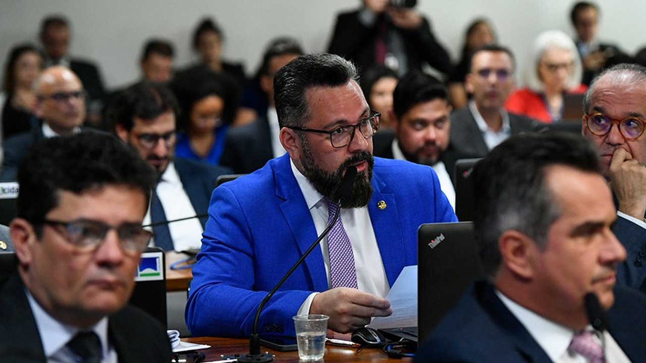 CAE aprova assistência psicológica a grávidas e mães de recém-nascidos