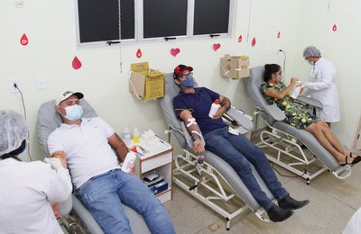 No Dia Nacional do Doador de Sangue coruripenses lotam Hemoal