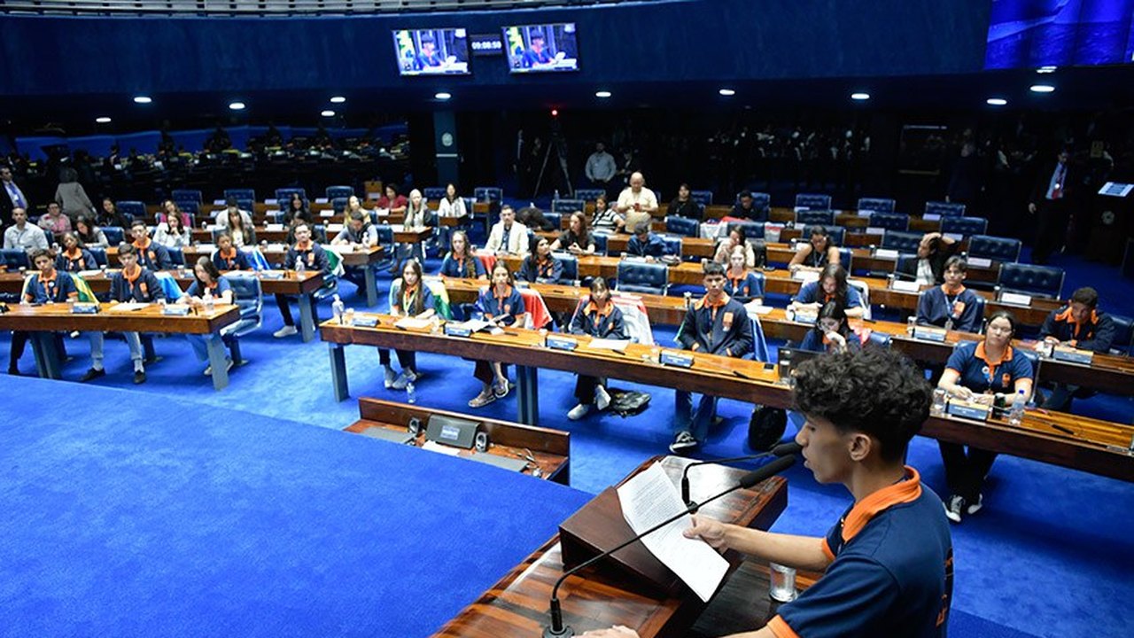 Escala 6x1: oposição avalia esvaziar votação em primeiro turno, enquanto governo articula calendário especial