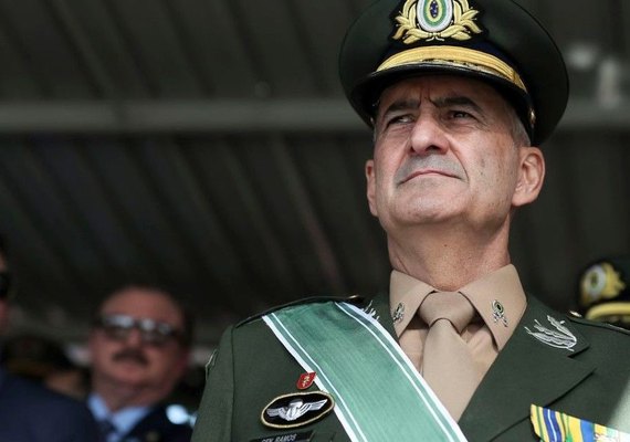 General Ramos articula reforma e ganha poder