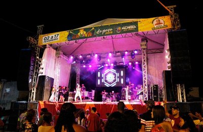 Danielzinho e Aprovados esquentam a segunda-feira do Carnaval do Povo 2018 em Palmeira