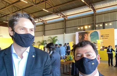 Pedro Vilela participa de voo inaugural de nova empresa aérea e anuncia voos para Alagoas 