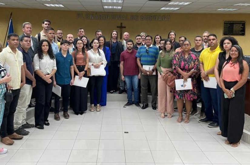 TCE inicia 2ª edição do projeto Jovem Conselheiro durante visita de estudantes