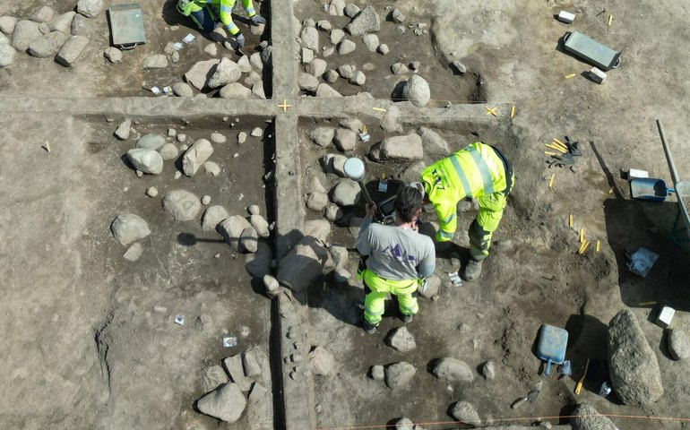 Arqueólogos expõem artefatos da Era Viking na Suécia e mostram artesanato exclusivo da época (FOTOS)