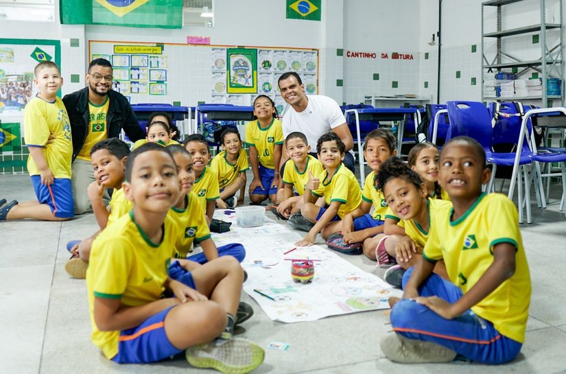 Projeto inspirado na Copa do Mundo promove inclusão, empatia e criatividade em escola municipal