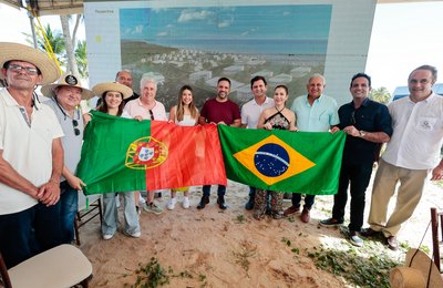 Prefeito Marcelo Beltrão, governador Paulo Dantas e comitiva portuguesa visitam área onde será construído o resort do Grupo Vila Galé em Coruripe