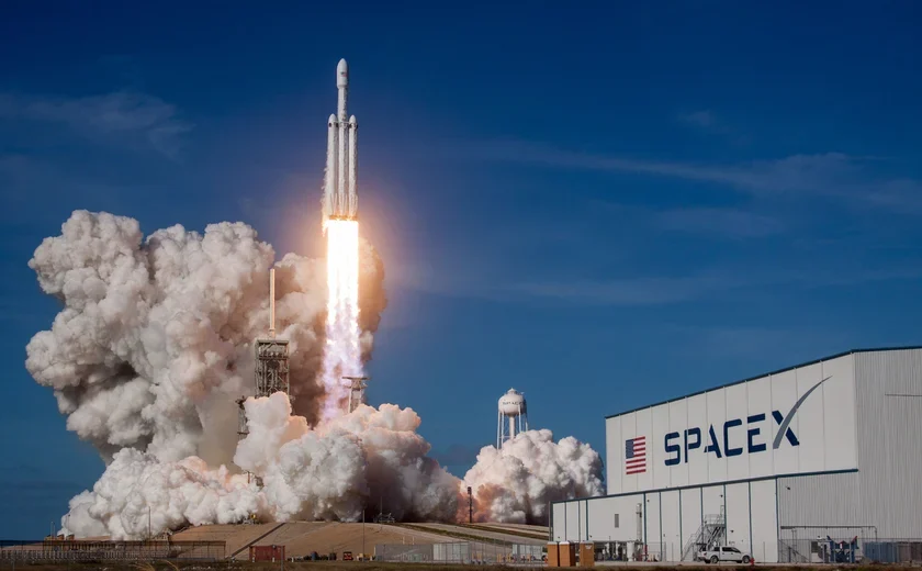 SpaceX se prepara para novo voo da Starship após falhas; lançamento será na terça-feira