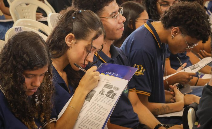 Escolas orientarão alunos durante o período de solicitação