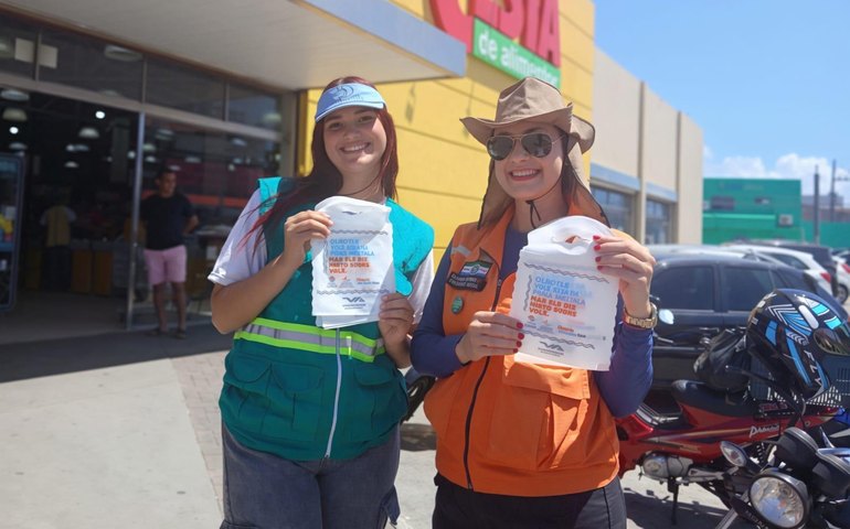 Alurb e Defesa Civil de Maceió realizam conscientização para o descarte correto no período chuvoso