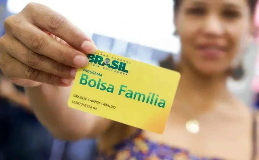 Caixa paga novo Bolsa Família a beneficiários com NIS de final 5