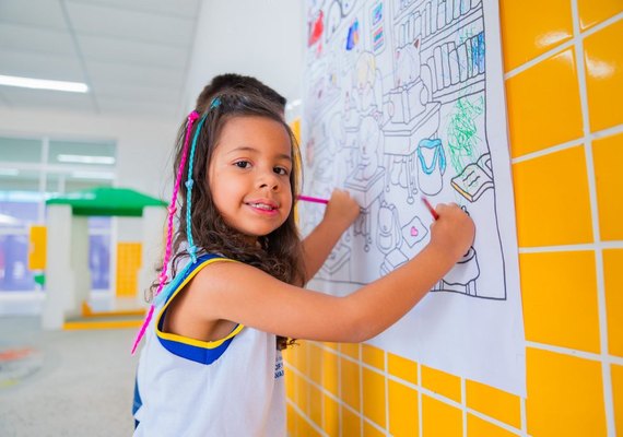 Arapiraca é destaque nacional em acesso à educação e lidera ranking em Alagoas