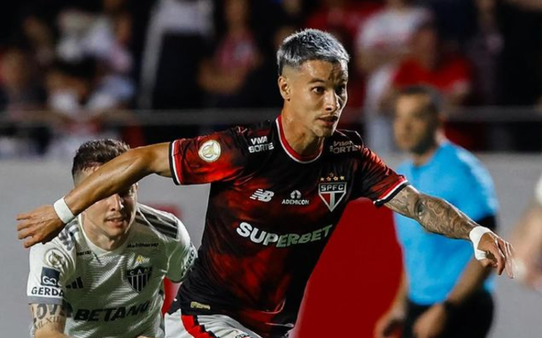São Paulo é valente, busca empate com o Atlético-MG e garante vaga na Libertadores