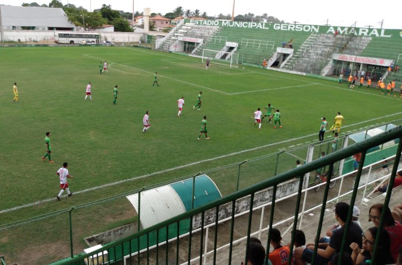 Coruripe vence Penedense e lidera o grupo B no Alagoano Sub-20