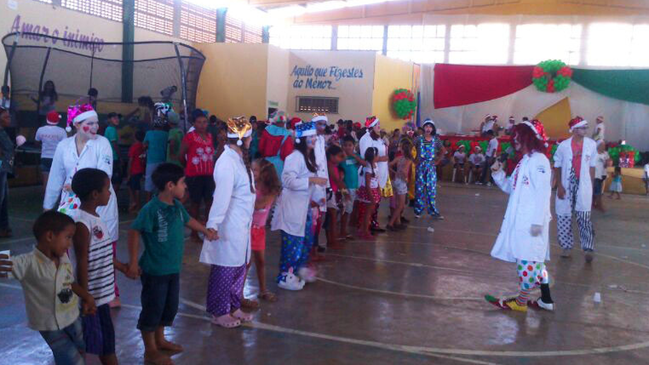Hospital Clodolfo e grupo ‘Mãos que se doam’ fazem festa de Natal para crianças sertanejas