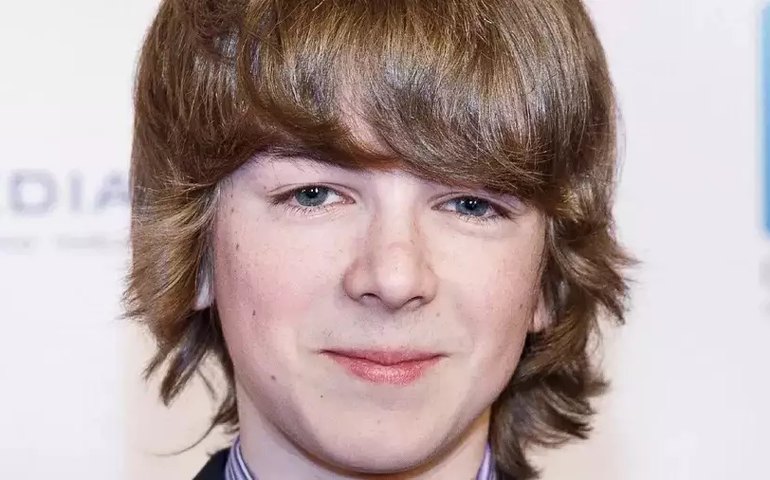 Ator de &#8216;Riverdale&#8217; matou a mãe e tinha planos para assassinar primeiro-ministro