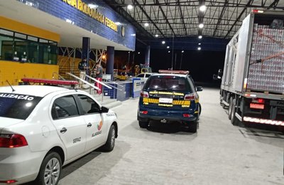 Operação conjunta flagra mais de 58 mil latas de cerveja sem nota fiscal em Alagoas