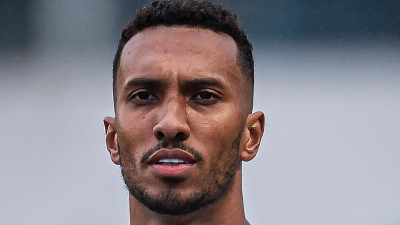 Lucas Braga vê Santos em condições de bater Palmeiras em Barueri: 'Lá não é gramado sintético'